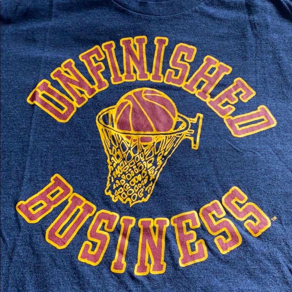 Homage basketball tee